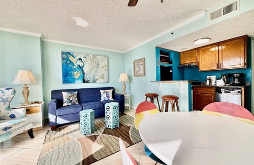 Myrtle Beach Condo | 1 Bedroom King bed MB 206