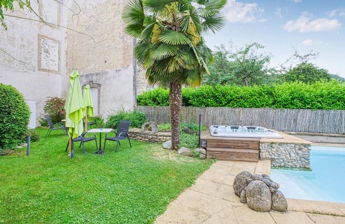 Saint-Jean-du-Bruel Apartment | 1 bedroom lovely apartment in Saint Jean du Bruel