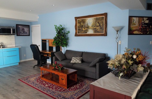 Fort Gary House | 1- bedroom Large, Cozy Executive luxury suite