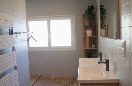 Crest Cabin | 1 Bedroom Lodge in CREST