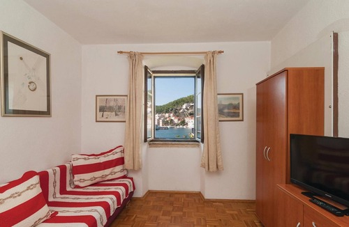 Pucisca Apartment | 1 bedroom lovely apartment in Pucisca