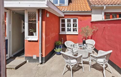 Assens House | 1 Bedroom Lovely Home In Assens
