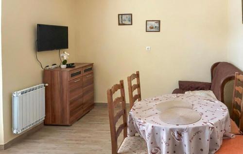 Rab Town Apartment | 1 Bedroom Lovely Apartment In Rab Supdraga