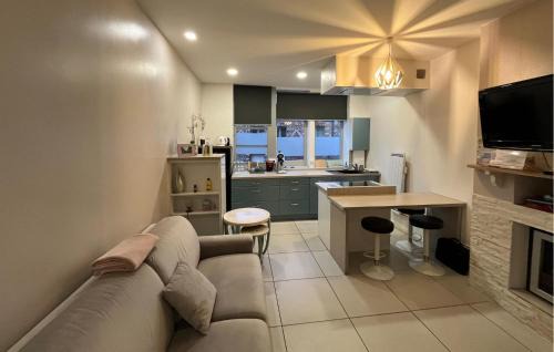 Arques-la-Bataille House | 1 Bedroom Nice Home In Arques La Bataille