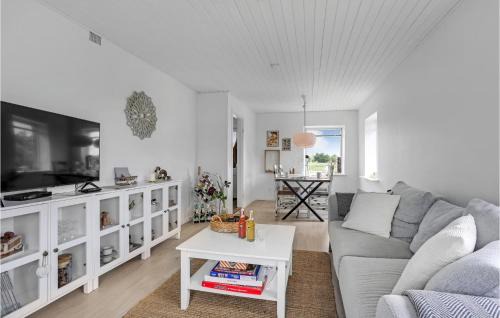 Ronne House | 1 Bedroom Nice Home In Rønne