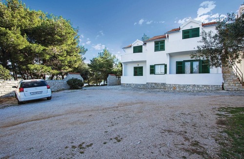 Jezera Apartment | 1 bedroom pet friendly apartment in Jezera