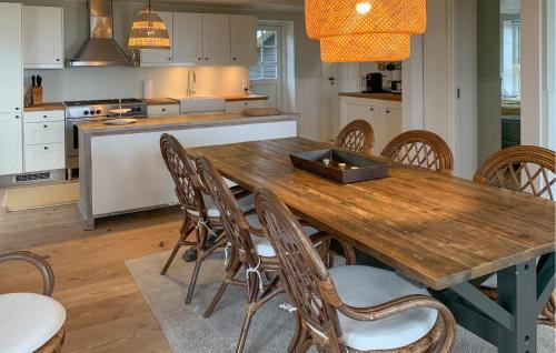Lyngsbæk Strand House | 1 Bedroom Pet Friendly Home In Ebeltoft