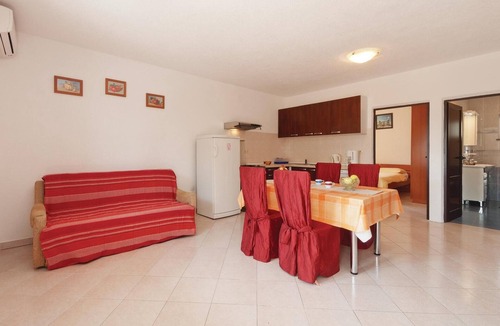 Cesarica Apartment | 1 bedroom pet friendly apartment in Cesarica