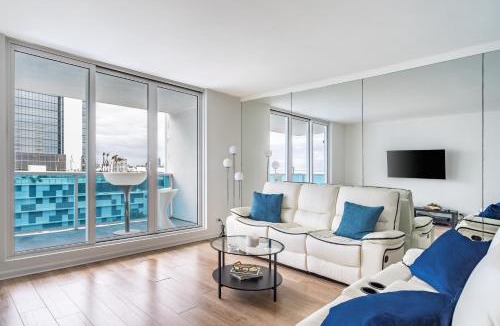 South Beach Apartment | 1 Bedroom Private Residence at Roney Palace -804