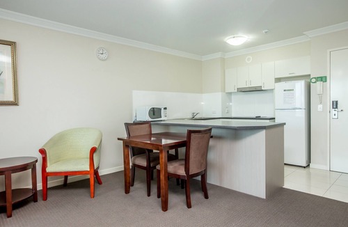 Springwood Apartment | 1 Bedroom Self-contained Unit