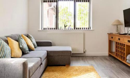 Ide Apartment | 1 bedroom self contained separate Annexe in Exeter