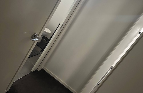 Clyde North Apartment | 1 bedroom studio apartment in Clyde North with WiFi