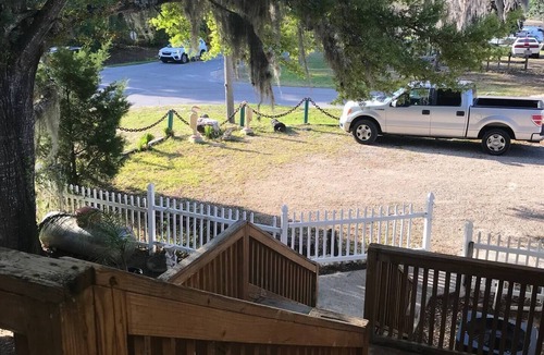 Steinhatchee Apartment | 1 Bedroom Studio with 1 Queen Bed