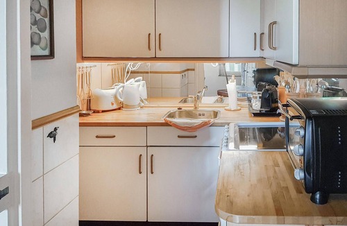 Ocquerre Apartment | 1 bedroom stunning apartment in Ocquerre