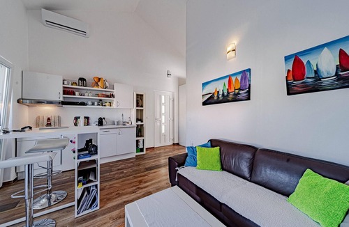 Broce Apartment | 1 bedroom stunning apartment in Broce