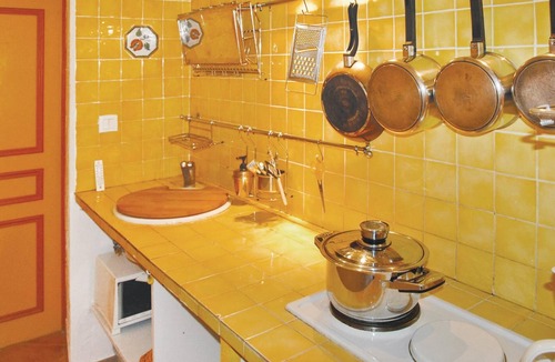 Caderousse House | 1 bedroom stunning home in Caderousse