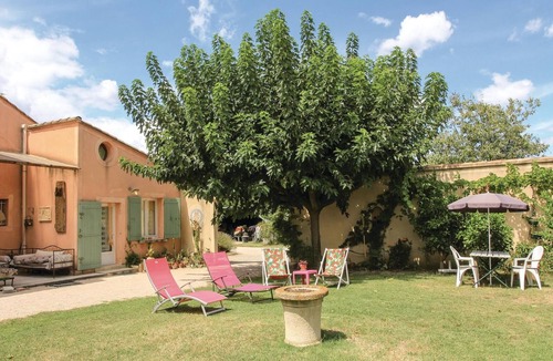 Caderousse House | 1 bedroom stunning home in Caderousse