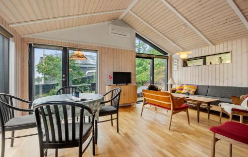 Sjaelborg House | 1 Bedroom Stunning Home In Esbjerg V