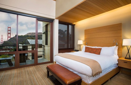 Sausalito Hotel | 1-Bedroom Suite at a 4.5⭐️ Hotel