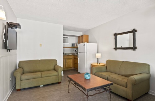 Lake George Apartment | 1 Bedroom Suite on Lake George