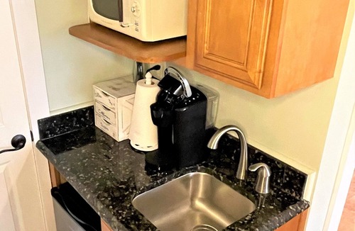 Swansboro Apartment | 1-Bedroom Suite, Prime Downtown Location