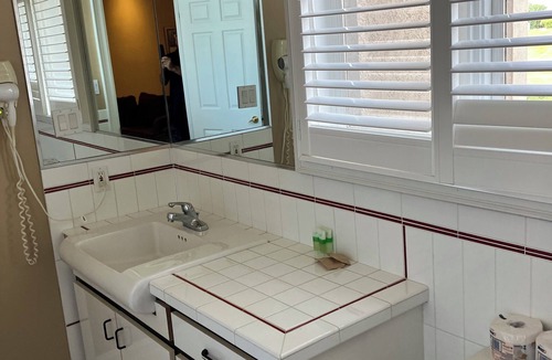 Camlachie Hotel | 1 Bedroom Suite @ Sawmill Creek Golf Resort