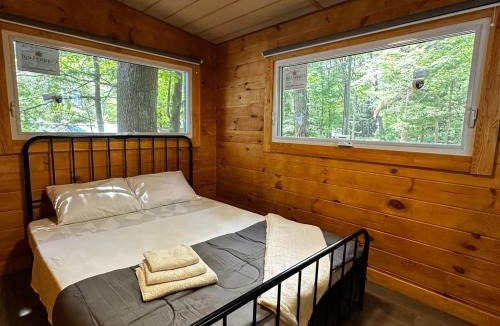 Parry Sound Other | 1-bedroom Unique Eco Log Cabins in Parry Sound #105
