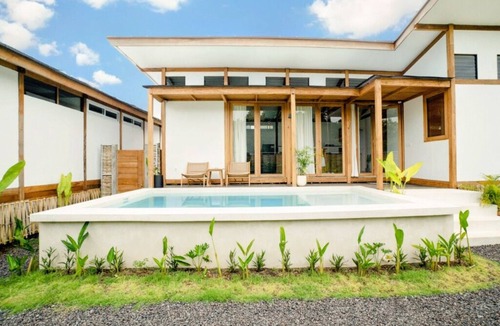 Ungasan Villa | 1-bedroom villa in enchanting Bali with cool AC breeze