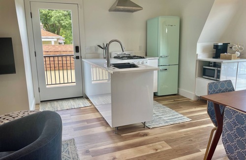 Fairfield Beach Apartment | 1-Bedroom Waterfront A-Frame on Buckeye Lake