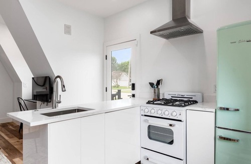 Fairfield Beach Apartment | 1-Bedroom Waterfront A-Frame on Buckeye Lake