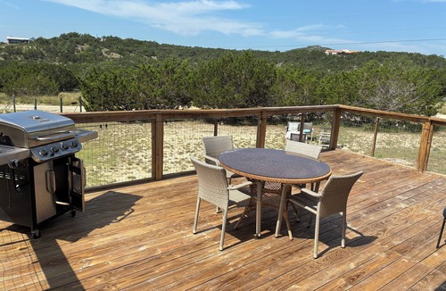 Spring Branch House | 1-bedroom with AC and WiFi in Marvelous Hill Country.