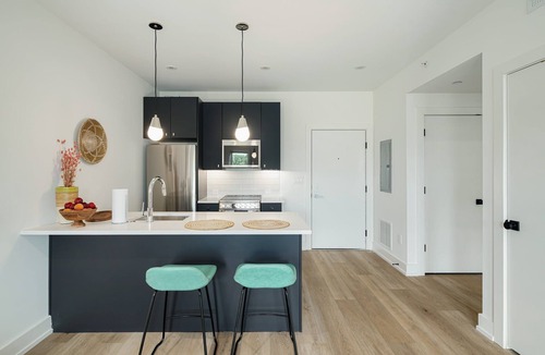 Philadelphia Apartment | 1 Bedroom with Amenities and Parking