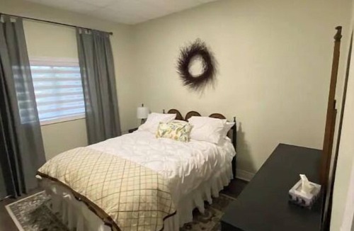 Springford Bed & Breakfast | 1 Bedroom with loft on a quiet gated farm property