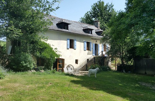 Vabre-Tizac Condo | 1 bedroom with private bathroom on the ground floor of a French farmhouse.