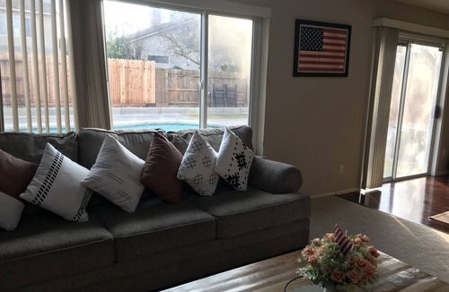 Stockton House | 1 Bedroom with Shared Bath. Quiet place for business professional or traveler