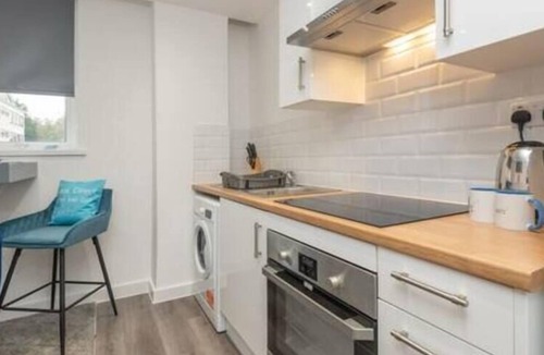 Wakefield Apartment | 1 Bedroom within Thornhill House