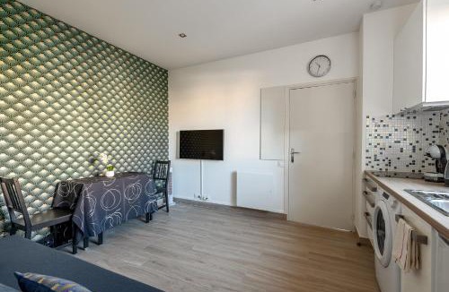 Montry Apartment | 1 Bedroomed Groundfloor Apartment