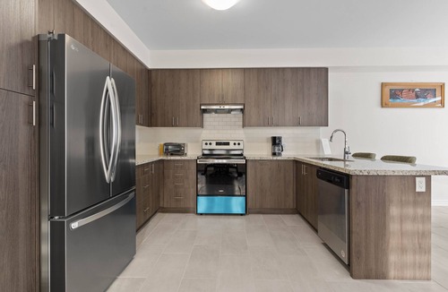 Mount Pleasant House | #1 Best Deal in Brampton