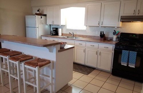 New Smyrna Beach House | 1 block to beach 3/2 with pool