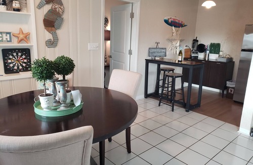 New Smyrna Beach House | 1 block to beach 3/2 with pool