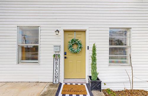 Mahncke Park Apartment | 1 Block to Botanical Garden! San Antonio Escape