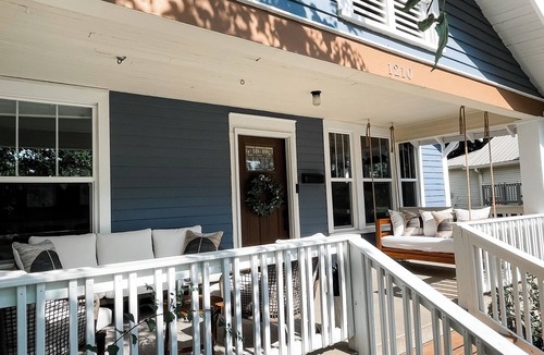 Bloomington House | 🔴⚪️ 1 Block to Tailgate Fields 🔴⚪️ Hot Tub Fire Pit - Private Yard - Grill