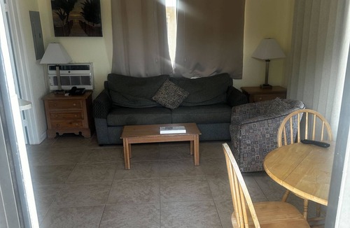 Deerfield Beach Resort | 1 BR Apartment- Steps from the beach!