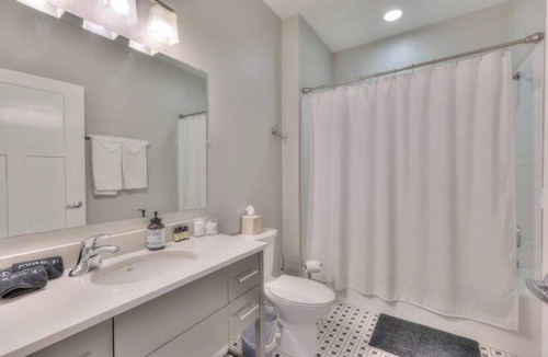 12 South Condo | 1-BR Condo in 12 South I Unit 204