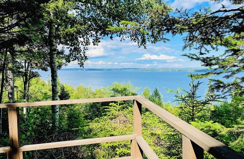 Northport Cabin | 1 BR Cozy Log Cabin W & Deck & Picnic Table