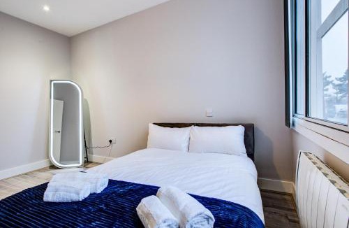 Harlington Apartment | 1 BR Flat - 6 Mins From Heathrow Airport - Flat 14