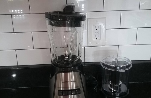 Sevierville Apartment | 1 BR FULL KITCHEN starting at $99nMOUNTAIN VIEWS, PET FRIENDLYn on 4 ACRES!n