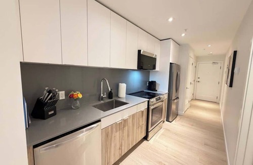 North End Apartment | 1 BR in HFX with waterview, gym & 6 appliances
