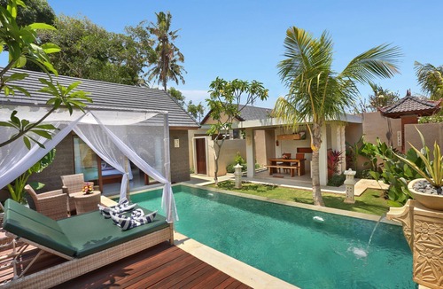 By Pass Ngurah Rai Villa | 1 BR Suite Villa with a private pool, FREE return airport transfers
