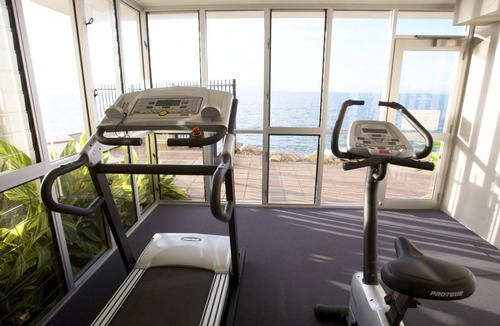 Nelly Bay Apartment | 1 Bright Point Apartment 5201